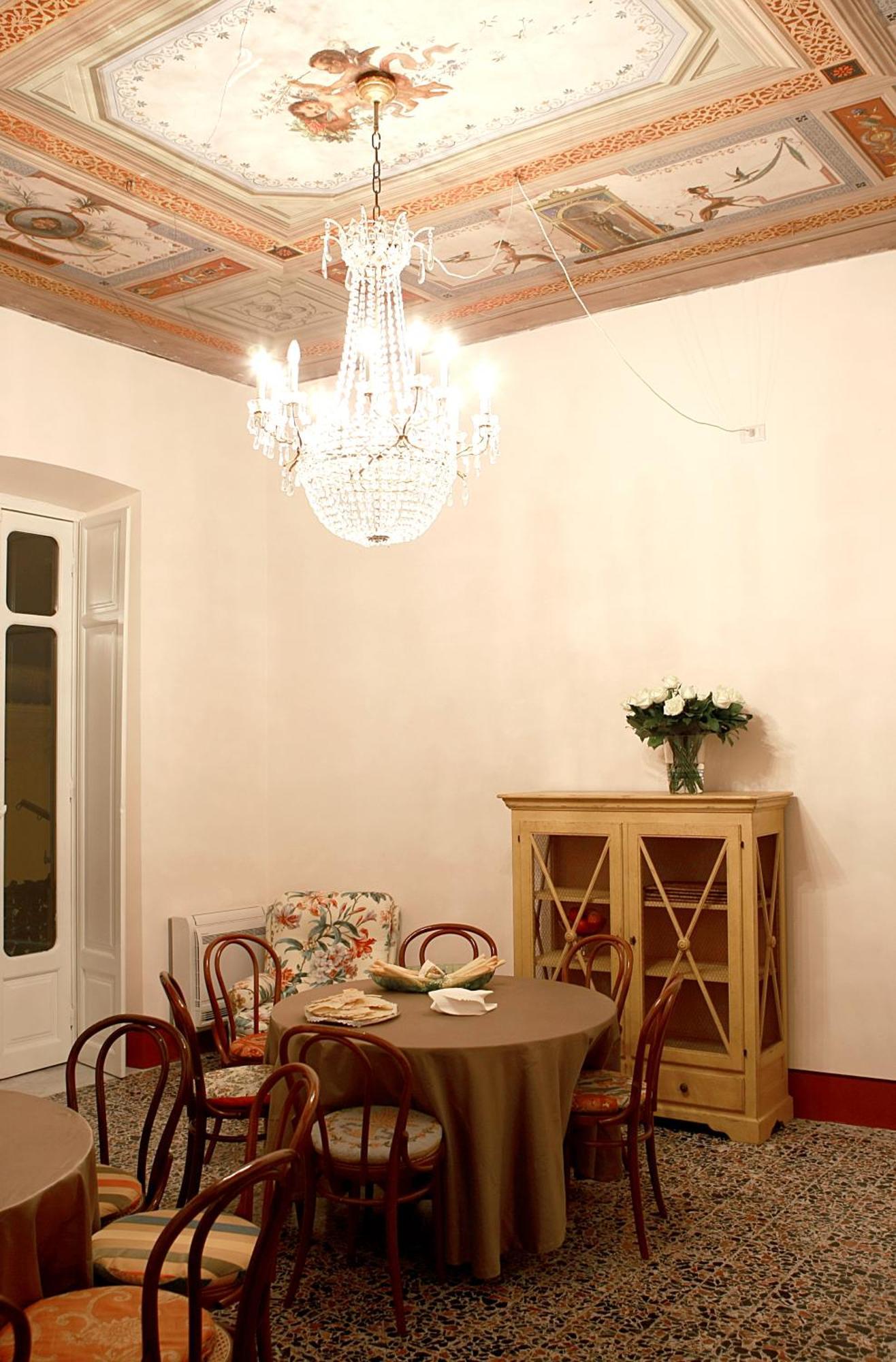 Bellezza Suites Cagliari Exterior photo
